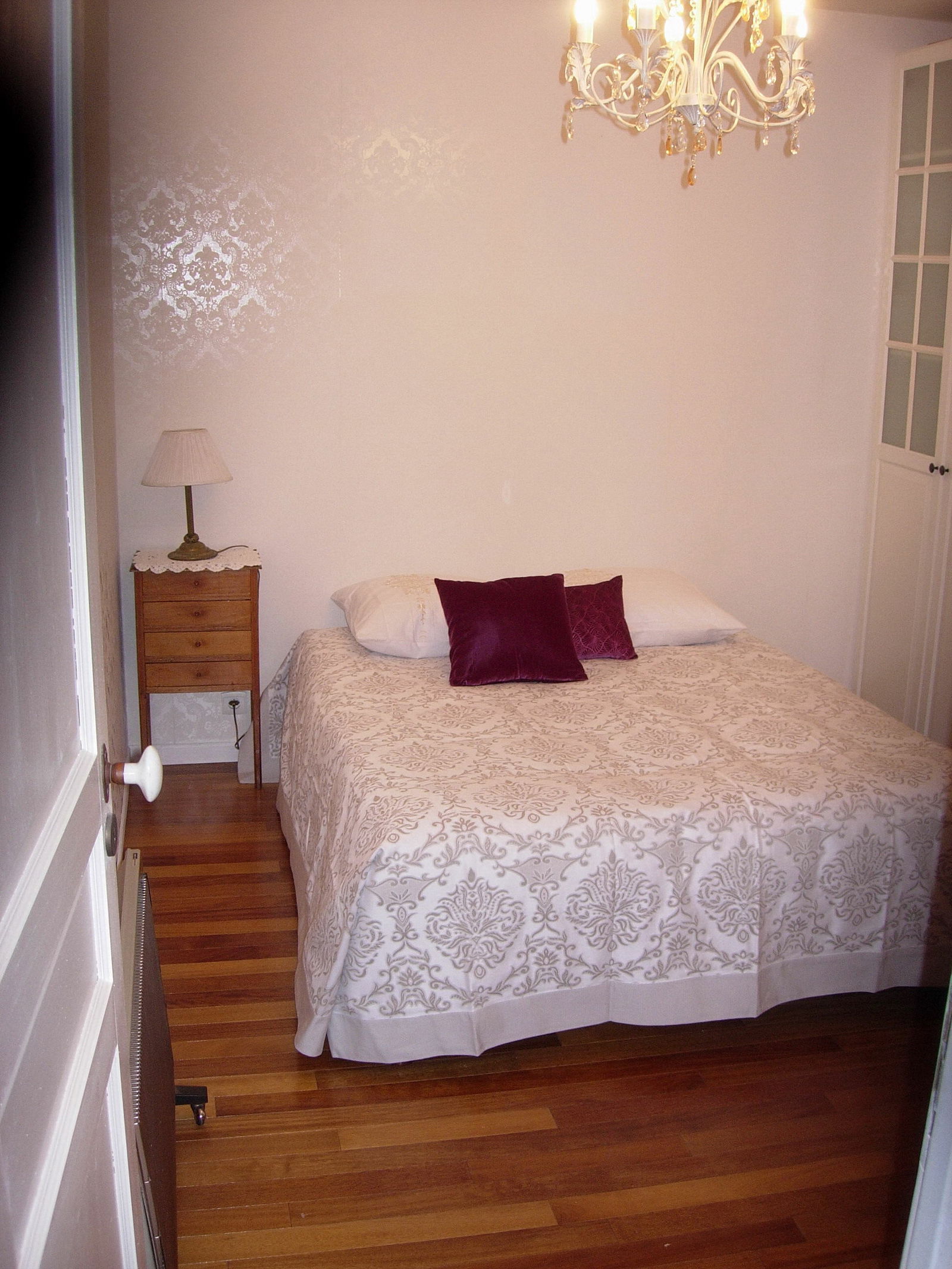 Homestay Paris 66410