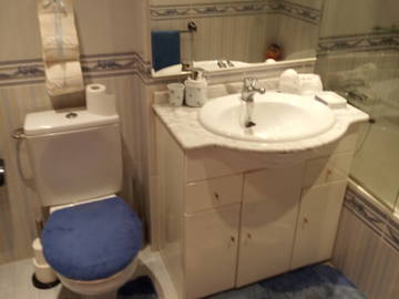 Roomlala | Dois colegas de quarto procurados em Tres Cantos