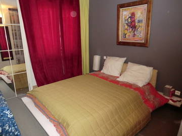 Roomlala | Dois quartos para alugar na casa de um residente