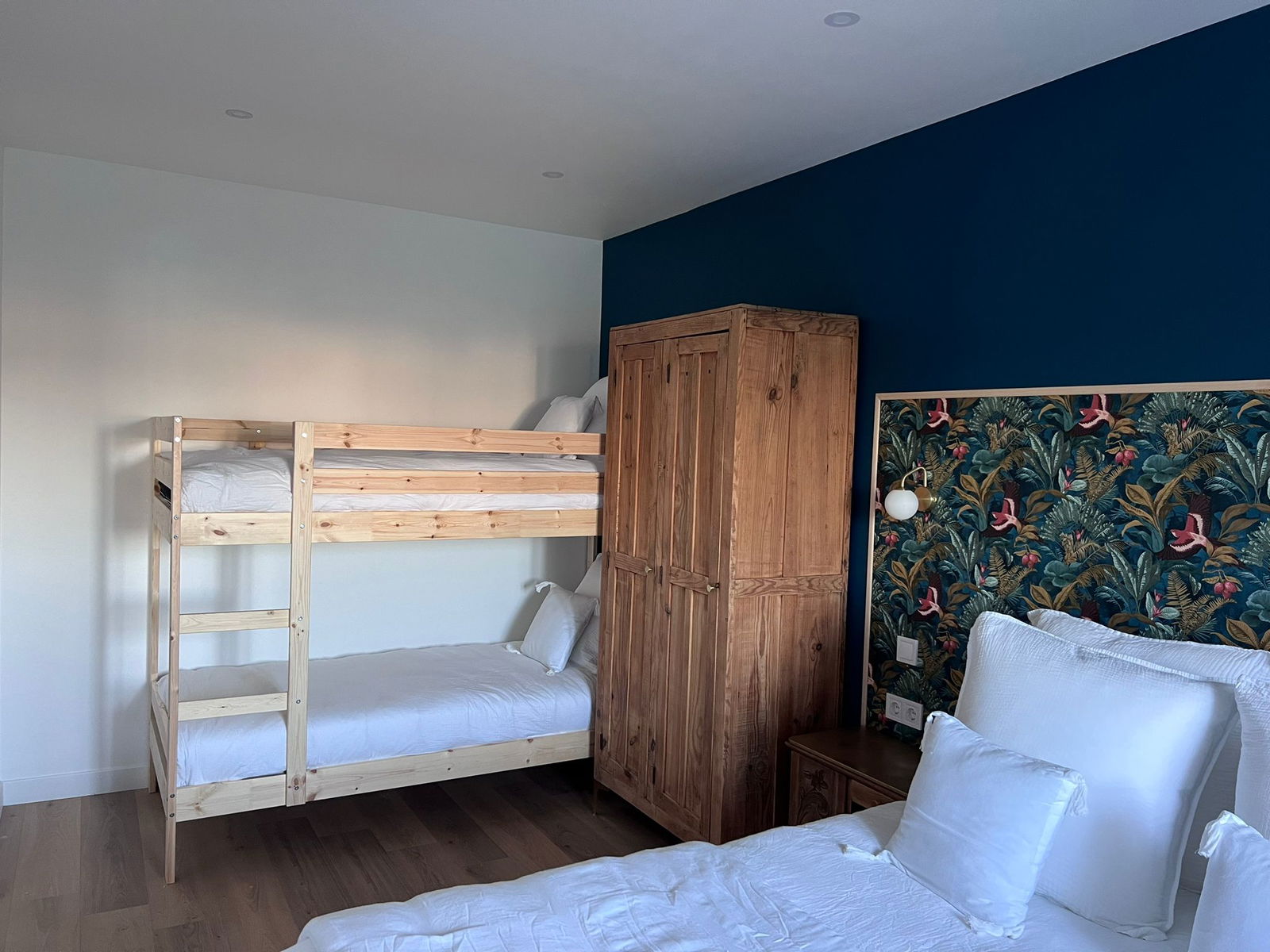 Entire Home Blasimon 266460