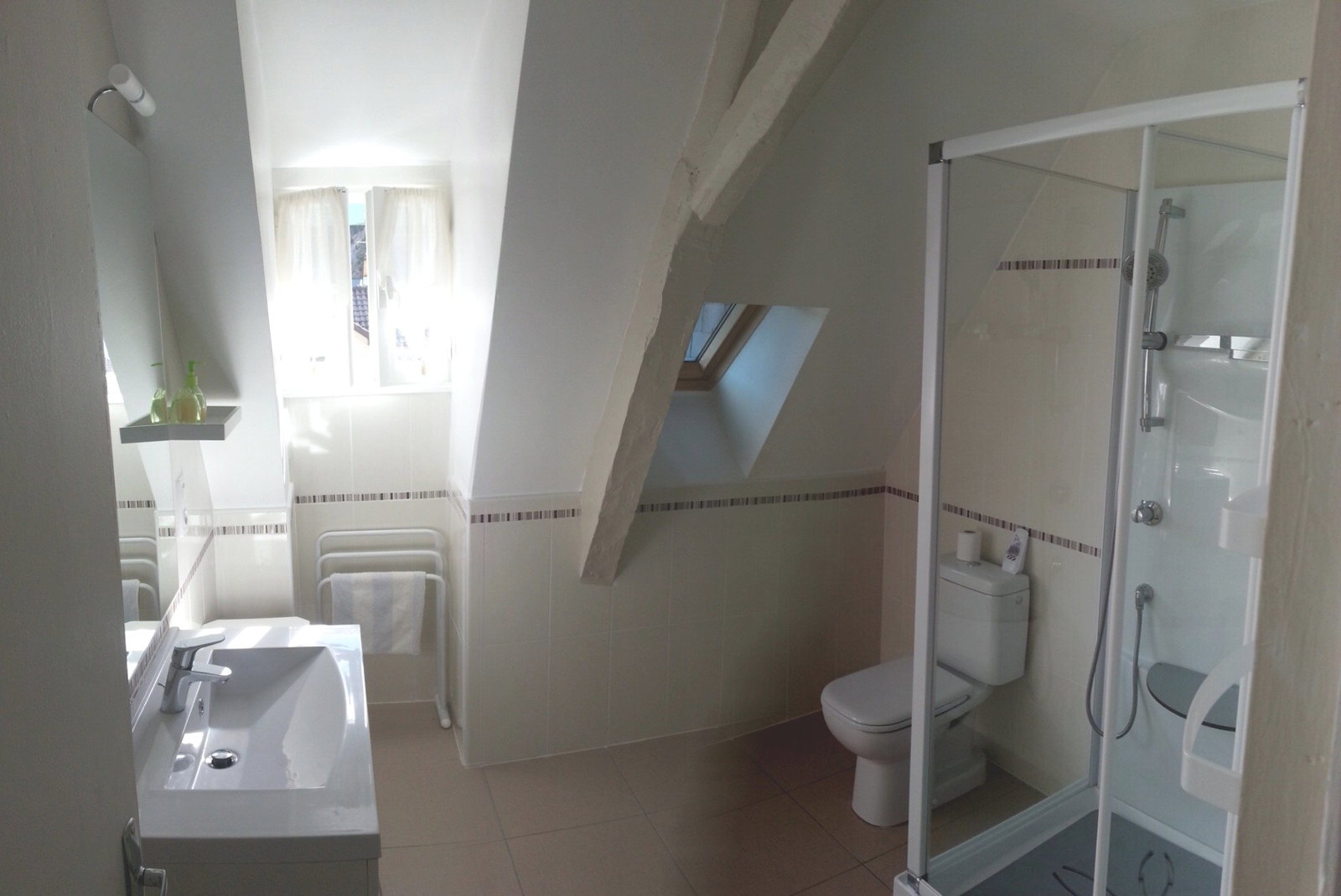 Cały Dom Lourdes 343786