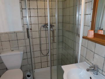 Guest room for rent in Saint-Jeannet - photo 9-9