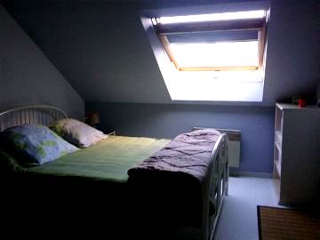 Roomlala | Dormitorio De Arriba