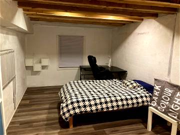 Roomlala | Dormitorio grande en el sótano - Alojamiento compartido para estudiantes -