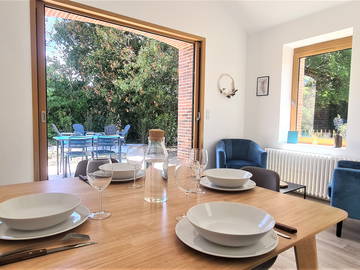 Roomlala | Dorpshuis met terras en kleine tuin