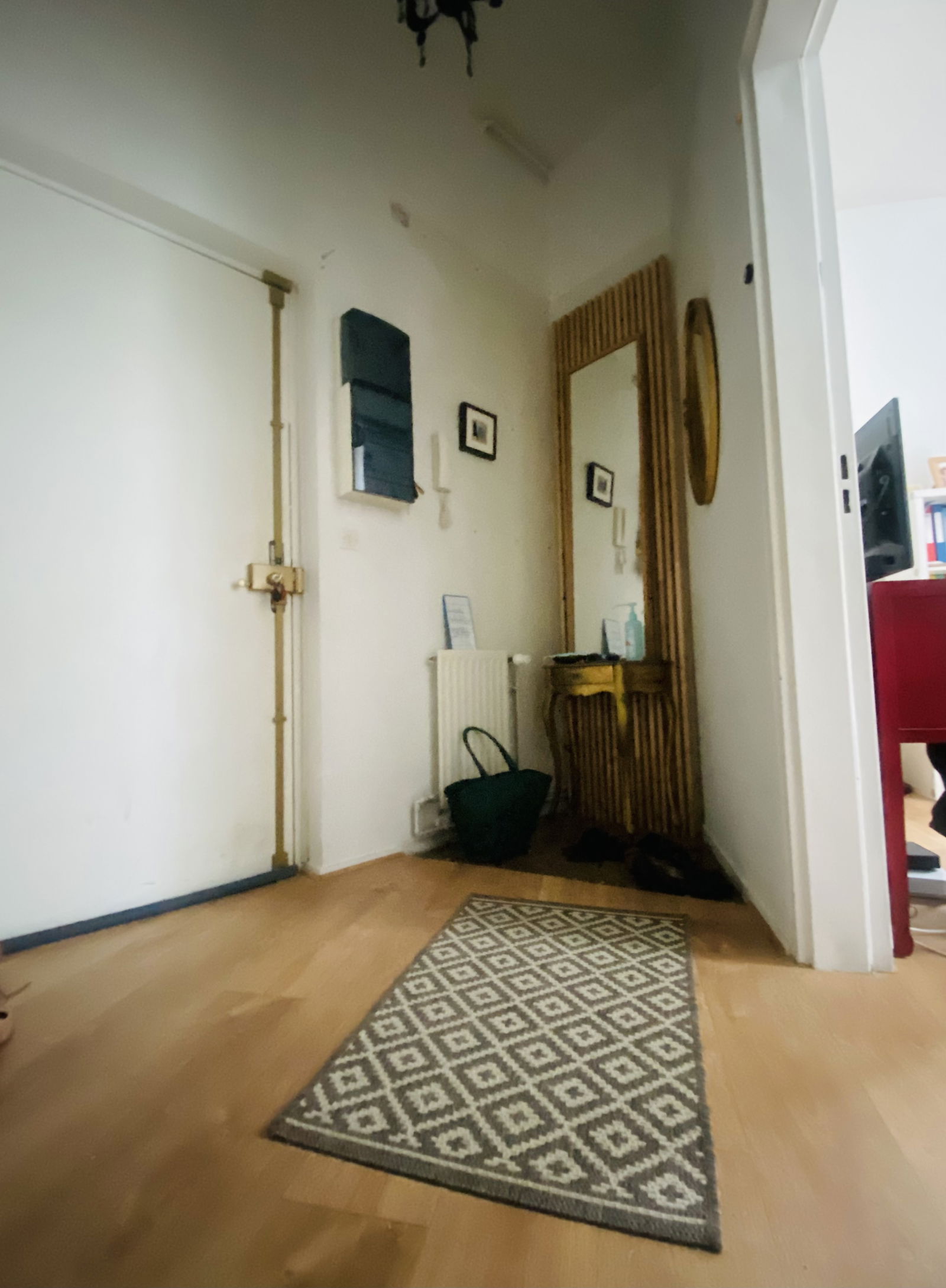 Estudio Independiente Paris 260020