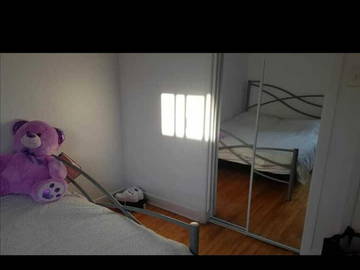 Roomlala | DOSTĘPNOŚĆ OD RAZU - Duża sypialnia w 4/2