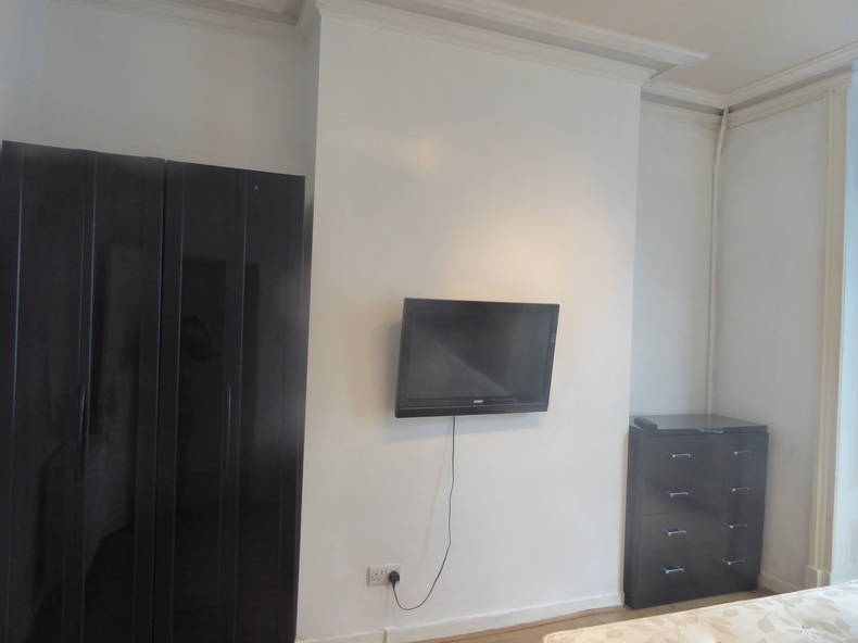 Homestay Crewe 183875-4