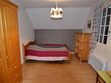 Room For Rent Saint-Paul-Du-Vernay 242592-1