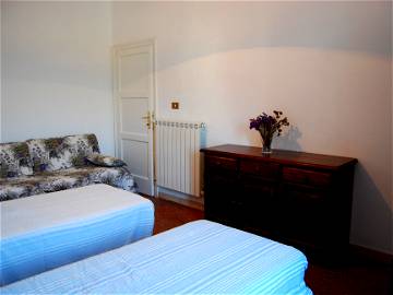 Roomlala | Double Room Near Sapienza University - San Lorenzo