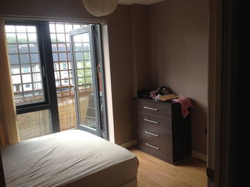 Roomlala | Double Room To Rent In Modern 2 Bed Flat