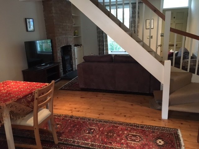 Homestay Teddington 261432