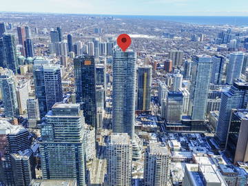 Logement entier à louer à Toronto - photo 1 : autre pièce-1