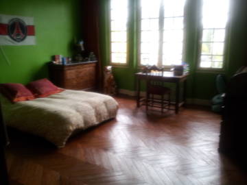 Roomlala | DREUX CENTER For Rent Except WE, Room 24 M² + Private Bathroom