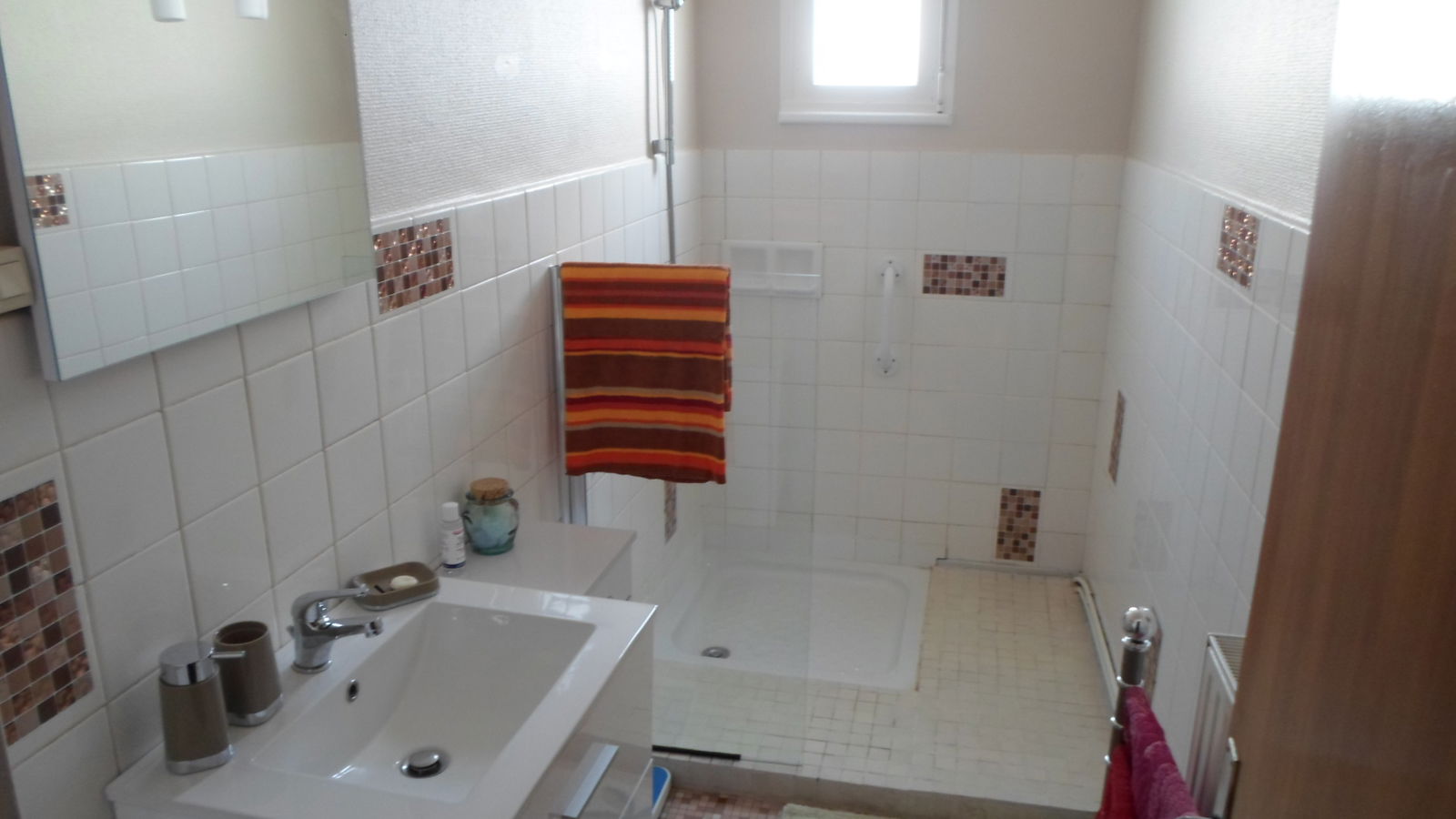 Entire Home Veauchette 247176