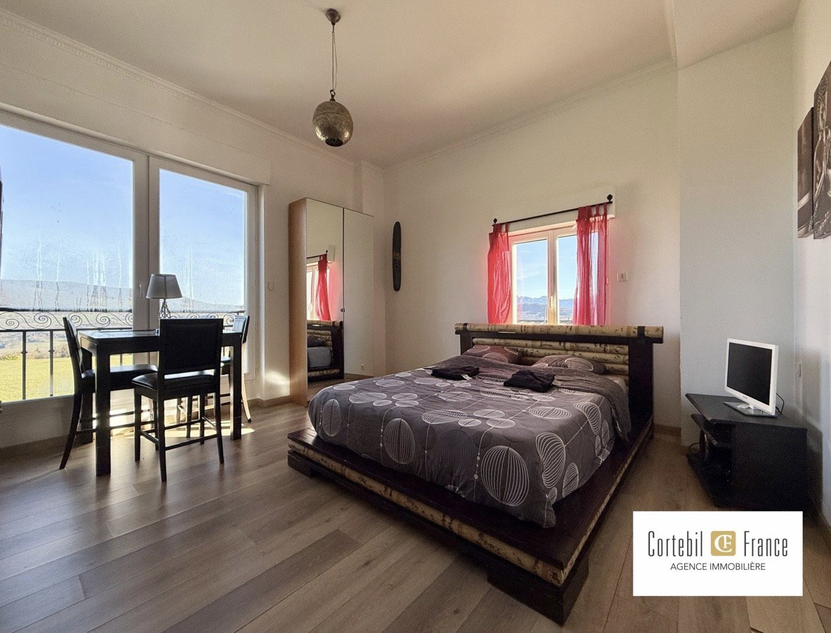 Entire Home Cercier 206145