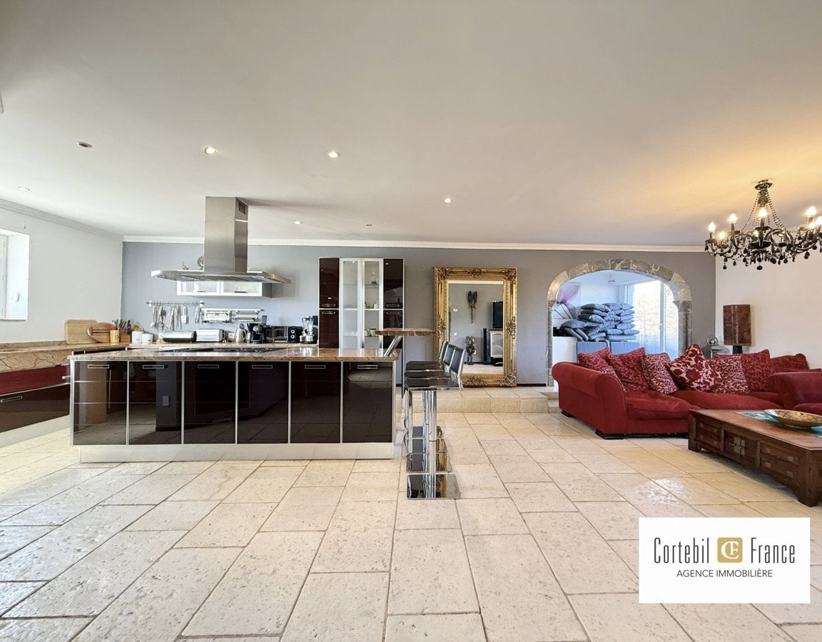 Entire Home Cercier 206145