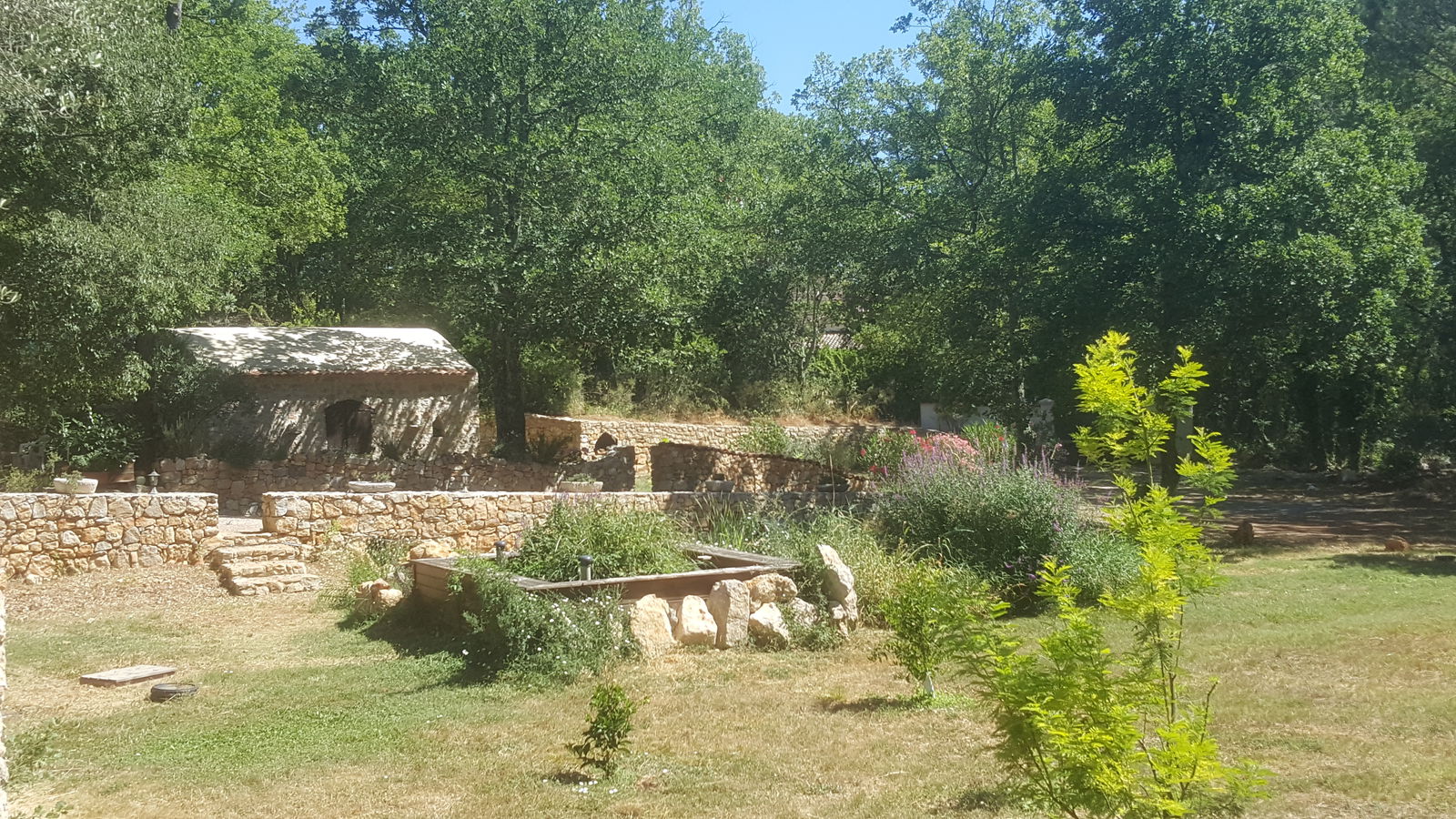 Independent Studio Fayence 190668