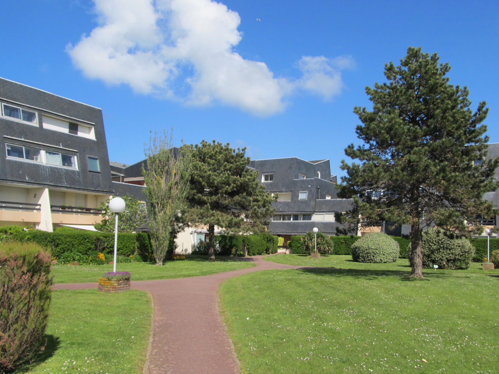 Independent Studio Bernières-sur-Mer 235398