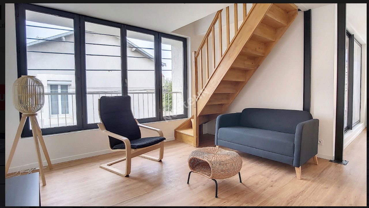 Colocación Poitiers 263567