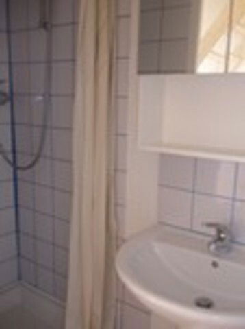 Entire Home Angers 7661