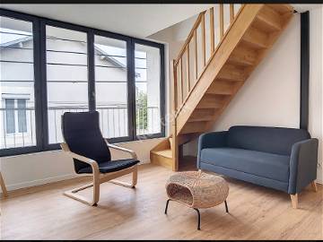 Roomlala | DUPLEX MEUBLÉ 3 Chambres Avec Sdb Privatives POITIERS