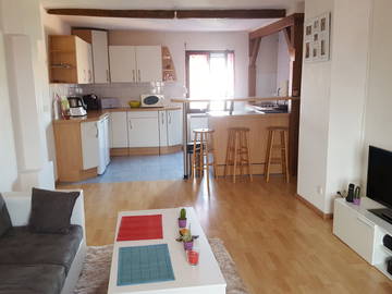 Roomlala | Duże 50m2 mieszkanie z jedną sypialnią w Strasburgu