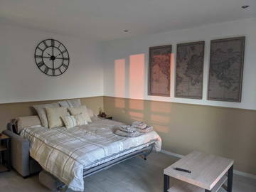 Roomlala | Duże Studio Blisko Paryża