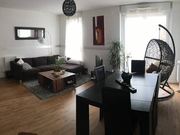 Roomlala | Duży F2 z tarasem 