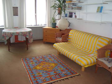 Roomlala | Duży Pokój Do Wynajęcia