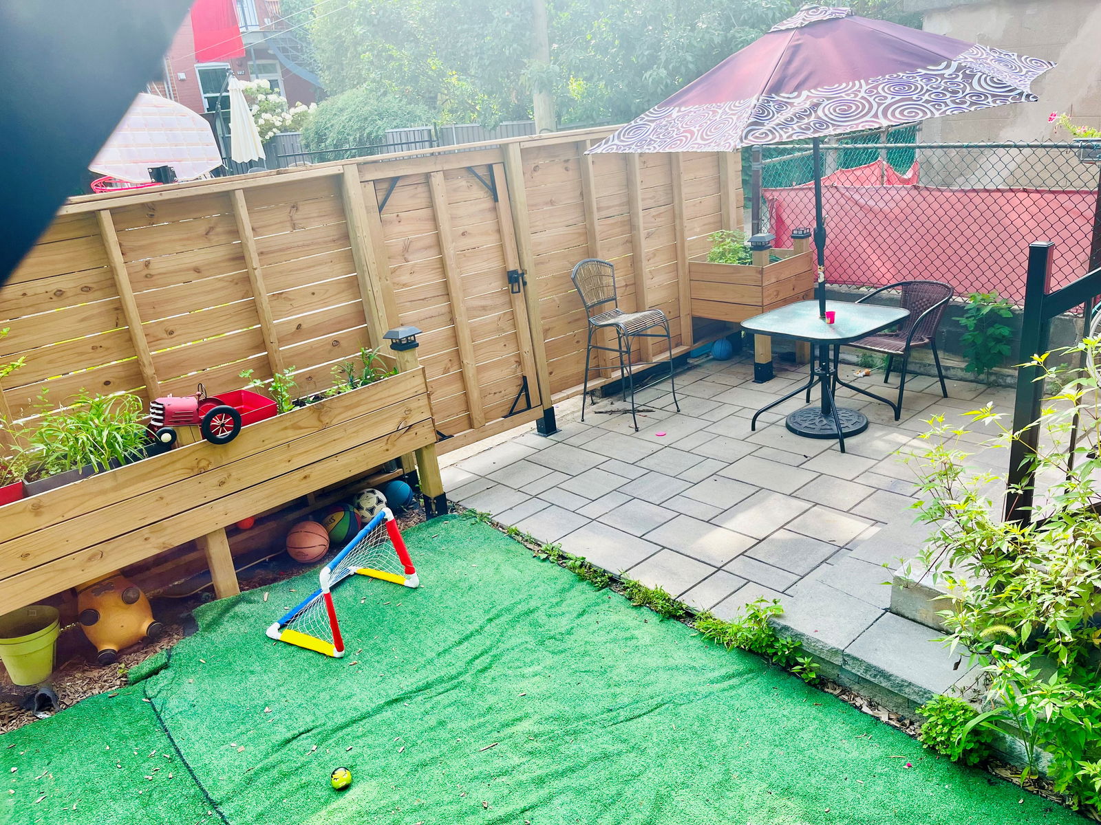 Kolokacja Montréal 410878