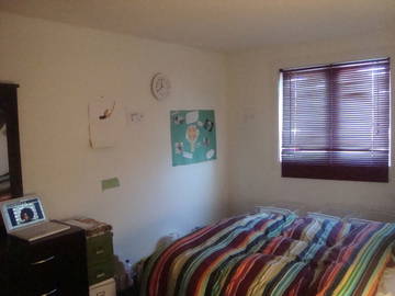 Roomlala | Duży Pokój Do Wynajęcia Na Lato