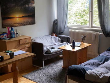 Roomlala | Duży pokój do wynajęcia w 5-pokojowym mieszkaniu w Strasburgu Neudorf, dwa