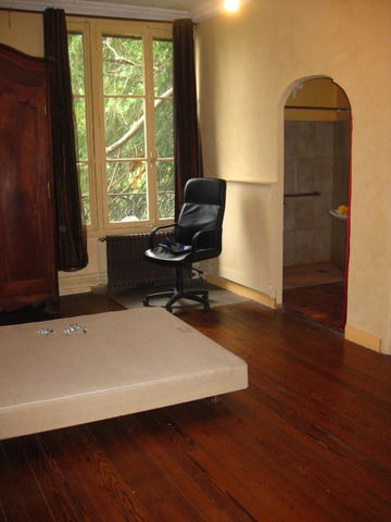 Kolokacja Chilly-Mazarin 17527