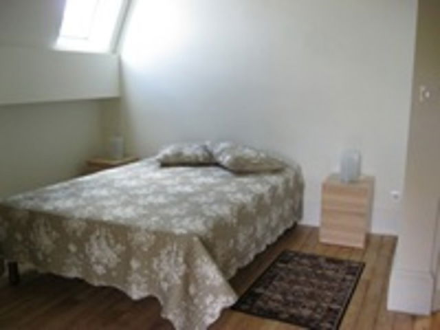 Homestay Écully 16015