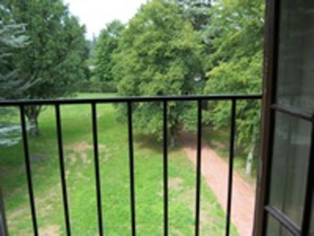 Homestay Écully 16015