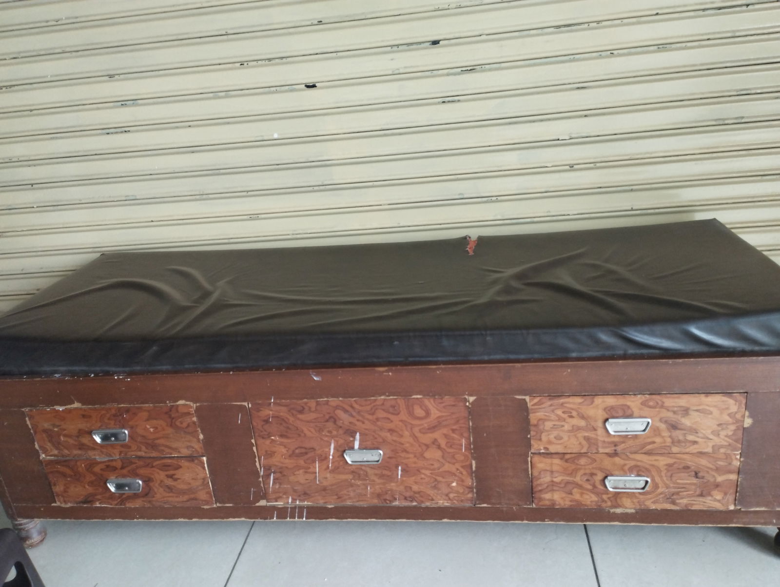 Onofhängeg Studio Paris 402004