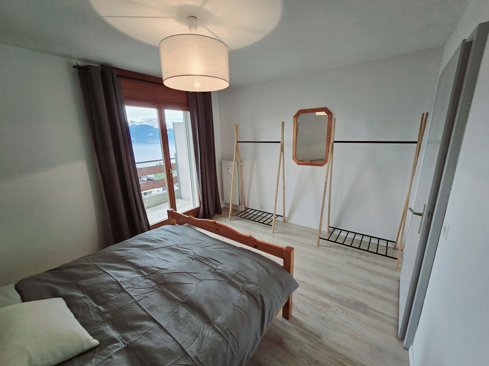 Itsenäinen Studio Vionnaz 505029