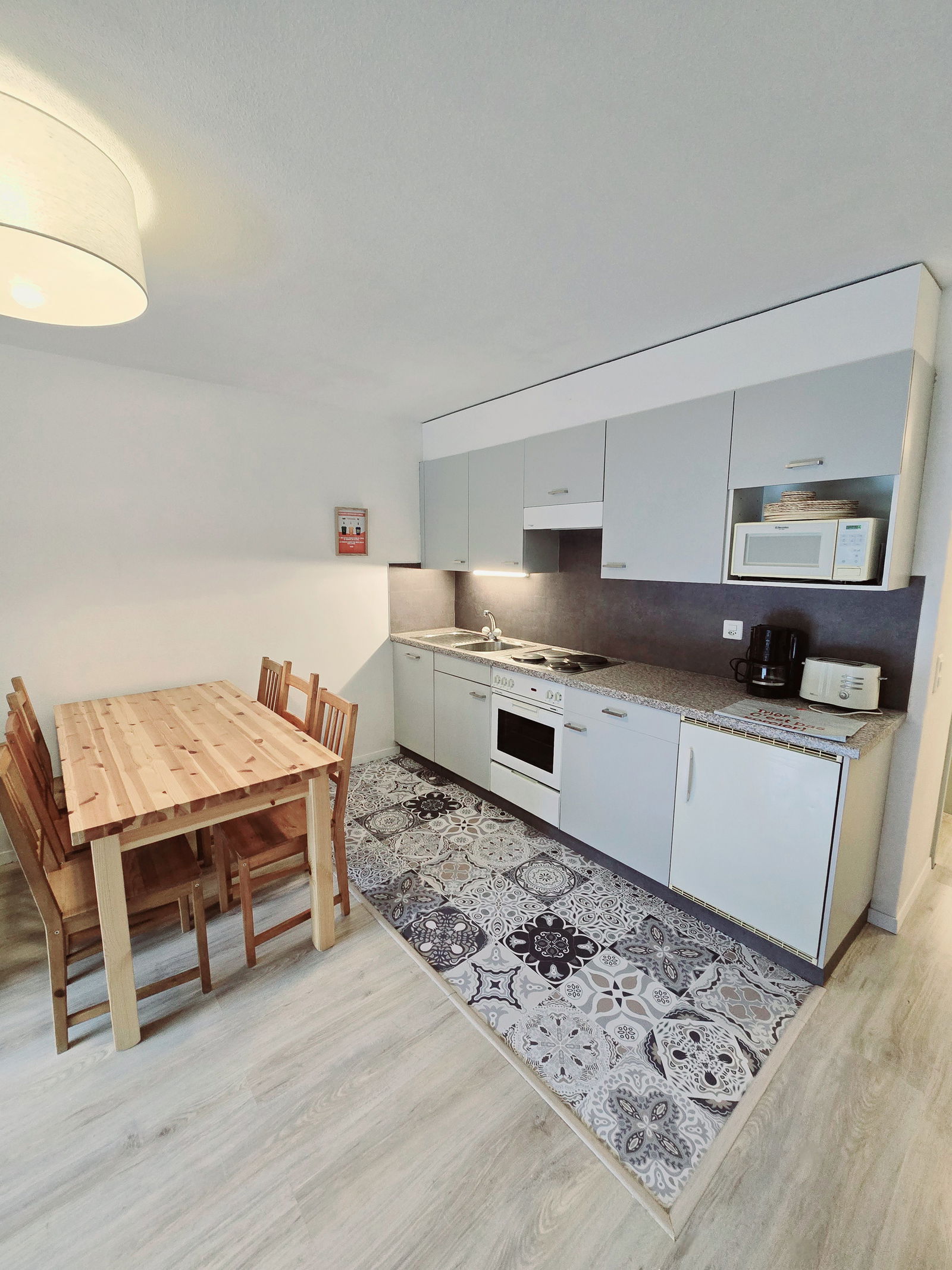 Itsenäinen Studio Vionnaz 505029