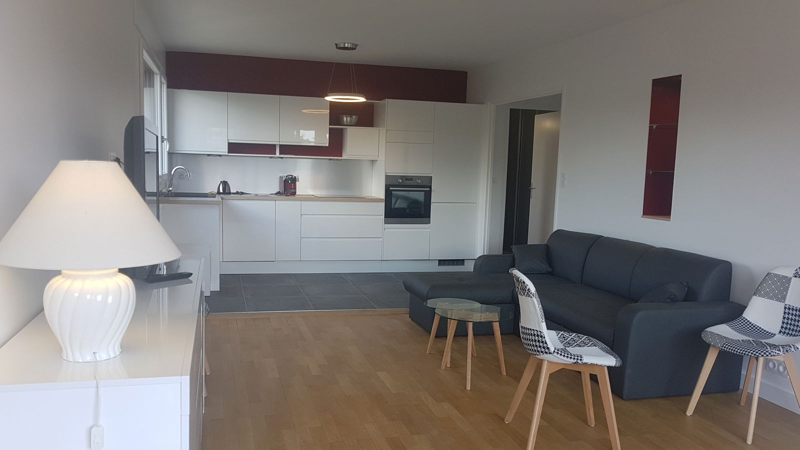 Onafhankelijke Studio Écully 205710