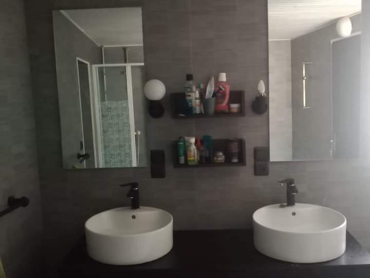 Gastgezin La Tâche 371168