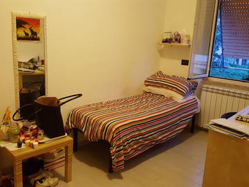 Roomlala | Eenpersoonskamer voor studenten in de wijk Ottavia