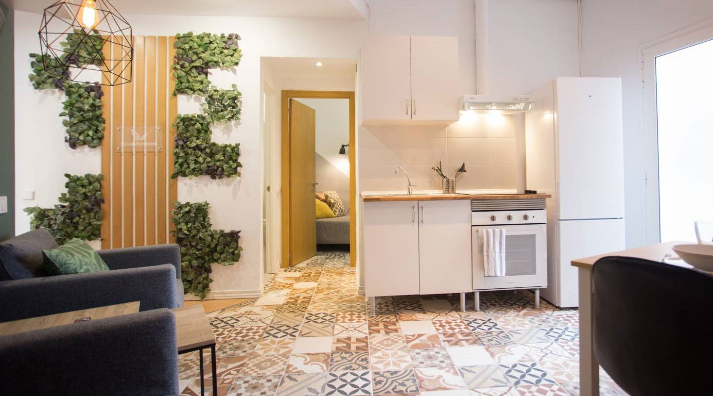 Homestay Barcelona 230628