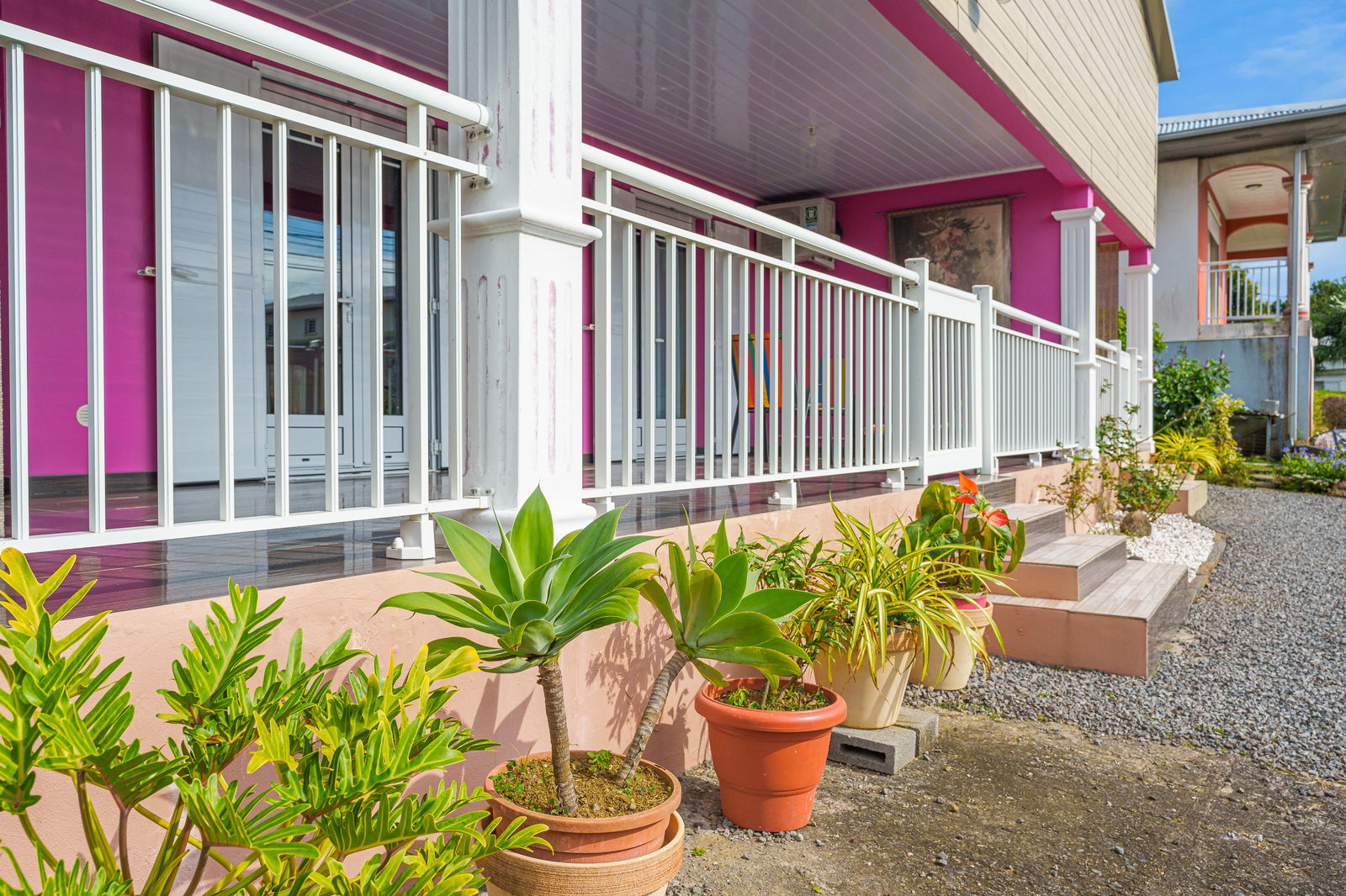 Estudio Independiente Ste Suzanne 251681