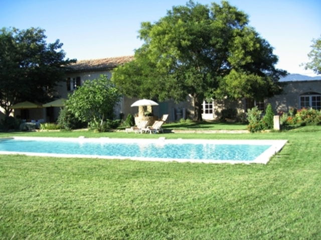 Habitaciones De Huéspedes Ansouis 36460