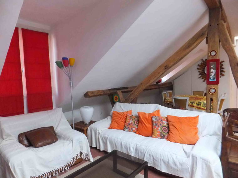 Homestay Paris 81270