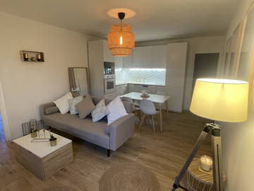 Roomlala | Encantador apartamento reformado en una hermosa residencia