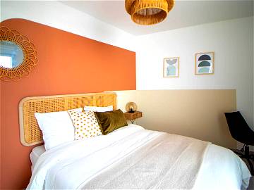 Roomlala | Encantadora Habitación De 12 M² En Alquiler En Villeurbanne - LYO22