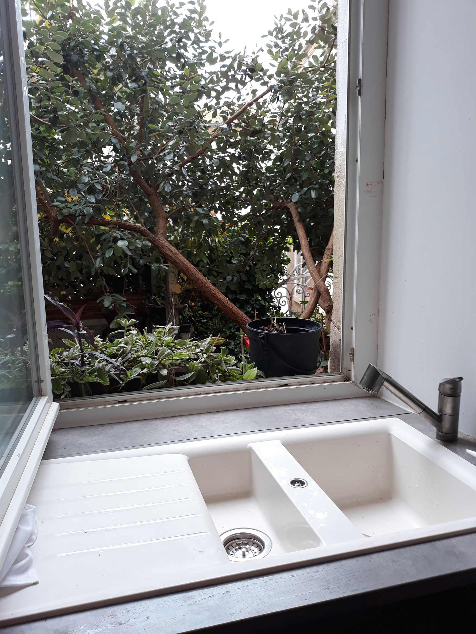 Homestay Ouveillan 412144