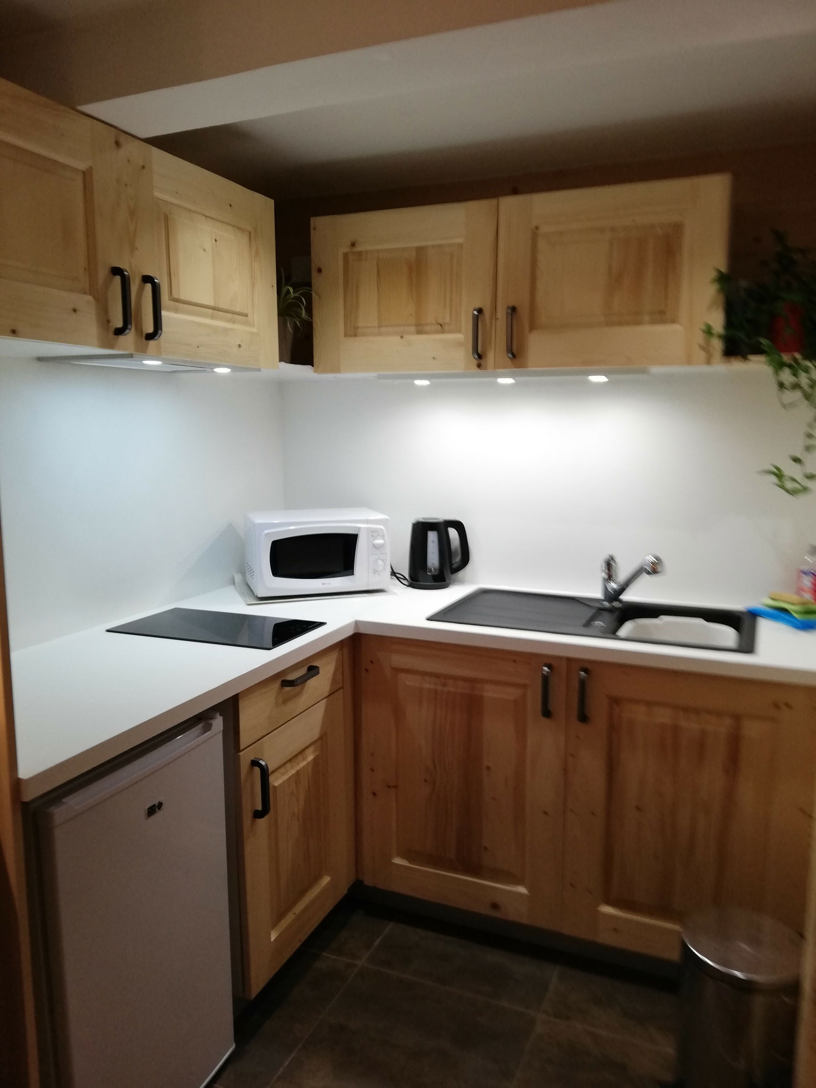 Entire Home Montfaucon 69546